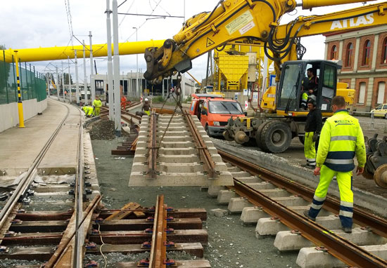 La construction d’une nouvelle remise de trams comprend 8 voies où plus de 60 trams en total peuvent être stationés. 
A la demande de Cordeel