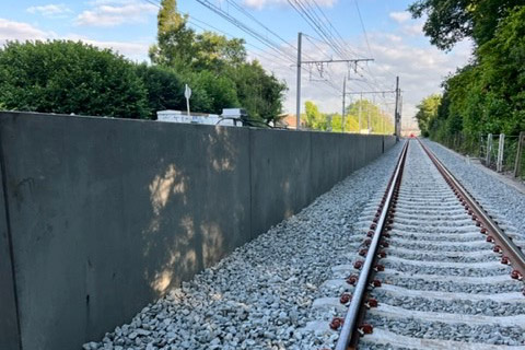 Track and level crossing renewal - Melle